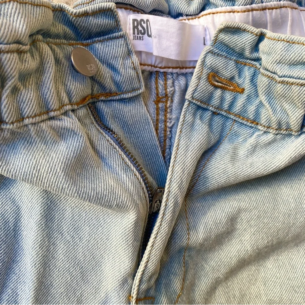 RSQ Light Wash Paperbag Waist Mom Jeans, Size 8 - Picture 3 of 7